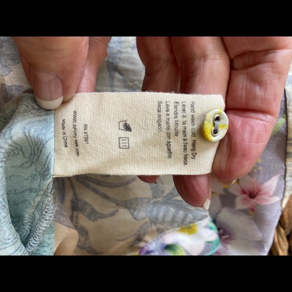 Johnny Was Silk Blouse - Picture 6 of 8